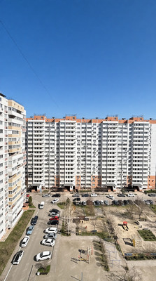 Продам однокомнатную (1-комн.) квартиру, им. Героя Яцкова И.В. ул, 16, Краснодар г