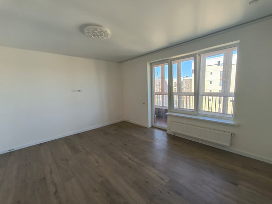 Продам трехкомнатную (3-комн.) квартиру, им. генерала Корнилова ул, 14, Краснодар г