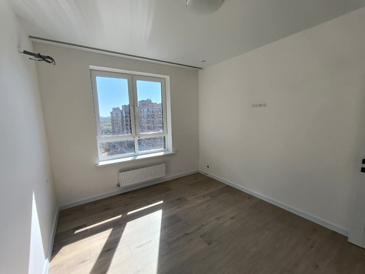 Продам трехкомнатную (3-комн.) квартиру, им. генерала Корнилова ул, 14, Краснодар г