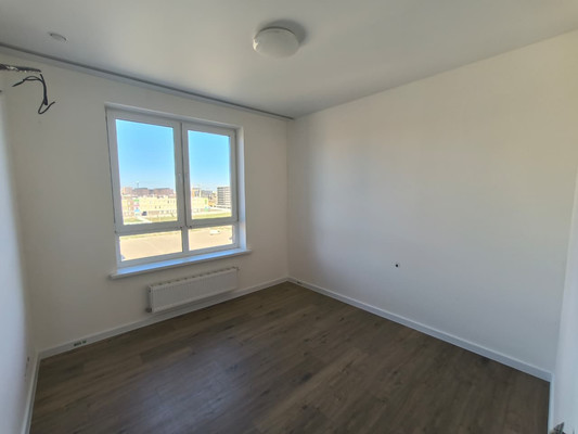 Продам трехкомнатную (3-комн.) квартиру, им. генерала Корнилова ул, 14, Краснодар г