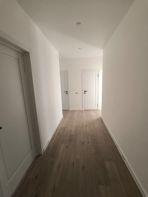 Продам трехкомнатную (3-комн.) квартиру, им. генерала Корнилова ул, 14, Краснодар г