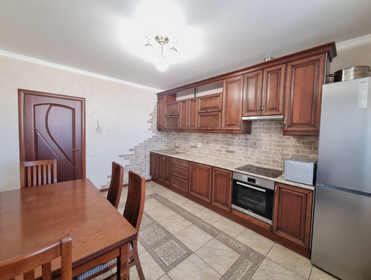 Продам трехкомнатную (3-комн.) квартиру, им. Героя Сарабеева В.И. ул, 3/1, Краснодар г