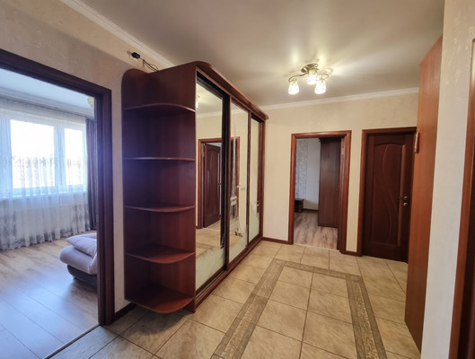 Продам трехкомнатную (3-комн.) квартиру, им. Героя Сарабеева В.И. ул, 3/1, Краснодар г