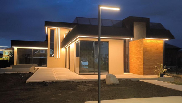 Продам дом, им. Писателя Василенко Г.И. ул, 11, Краснодар г, 0 км от города