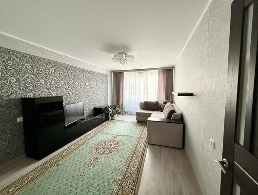 Продам двухкомнатную (2-комн.) квартиру, им. Академика Лукьяненко П.П. ул, 34, Краснодар г