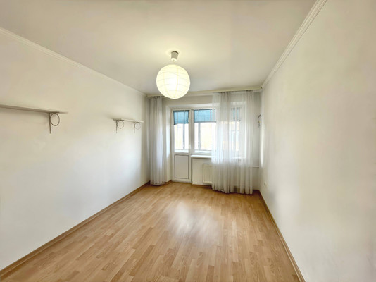 Продам двухкомнатную (2-комн.) квартиру, Темрюкская ул, 65, Краснодар г