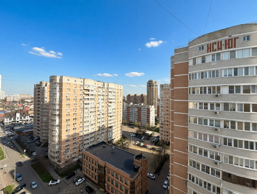 Продам однокомнатную (1-комн.) квартиру, Монтажников ул, 5, Краснодар г