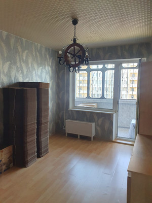 Продам двухкомнатную (2-комн.) квартиру, Чекистов пр-кт, 8, Краснодар г