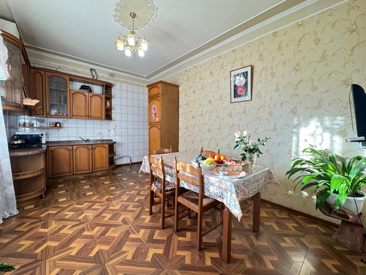 Продам дом, 2-я Лиственная ул, 13, Астрахань г, 0 км от города