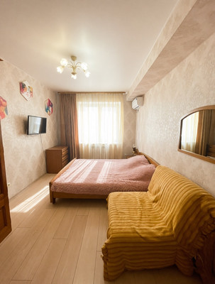 Продам однокомнатную (1-комн.) квартиру, Сахалинская ул, 15к6, Краснодар г