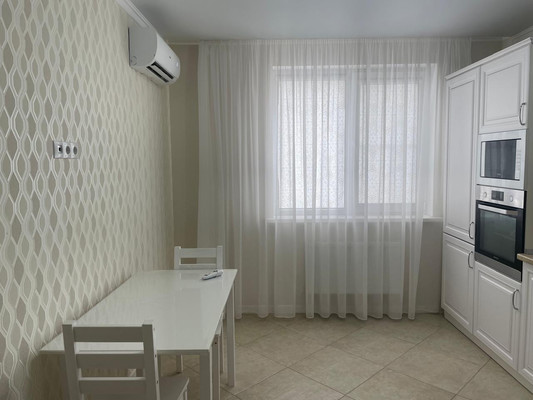 Продам двухкомнатную (2-комн.) квартиру, Агрономическая ул, 2/51, Краснодар г