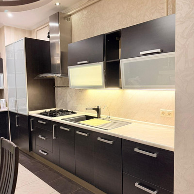 Продам трехкомнатную (3-комн.) квартиру, Черкасская ул, 73, Краснодар г