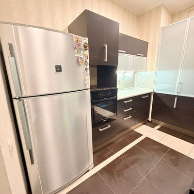 Продам трехкомнатную (3-комн.) квартиру, Черкасская ул, 73, Краснодар г