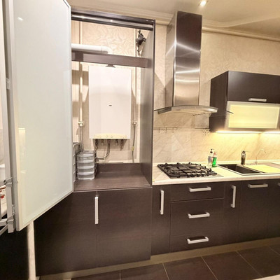 Продам трехкомнатную (3-комн.) квартиру, Черкасская ул, 73, Краснодар г