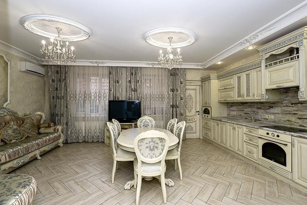 Продам трехкомнатную (3-комн.) квартиру, им. Жлобы ул, 141, Краснодар г