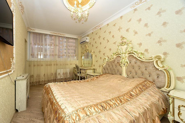 Продам трехкомнатную (3-комн.) квартиру, им. Жлобы ул, 141, Краснодар г