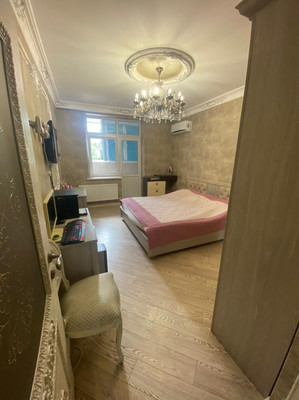 Продам трехкомнатную (3-комн.) квартиру, им. Жлобы ул, 141, Краснодар г