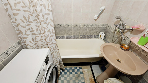 Продам однокомнатную (1-комн.) квартиру, Стрельбищенская ул, 15к2, Санкт-Петербург г