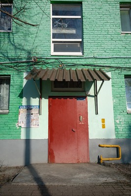 Продам однокомнатную (1-комн.) квартиру, Космонавтов ул, 5, Юрово д