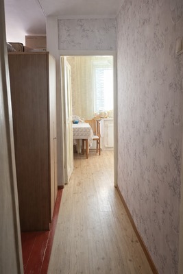 Продам однокомнатную (1-комн.) квартиру, Космонавтов ул, 5, Юрово д