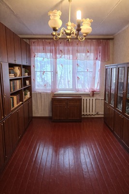 Продам однокомнатную (1-комн.) квартиру, Космонавтов ул, 5, Юрово д