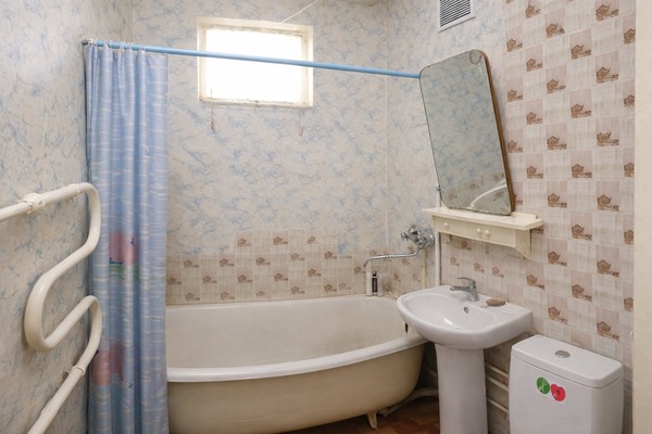 Продам однокомнатную (1-комн.) квартиру, Космонавтов ул, 5, Юрово д