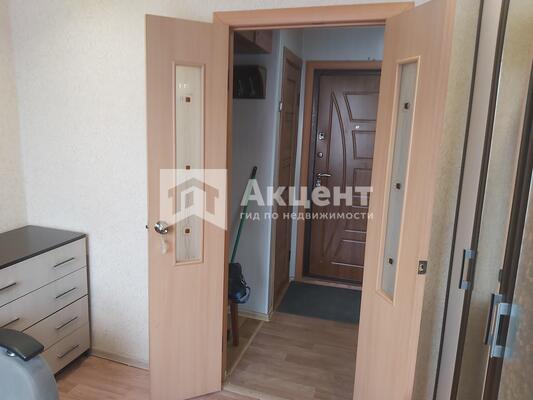 Продам двухкомнатную (2-комн.) квартиру, 14-й проезд, 10к4, Иваново г