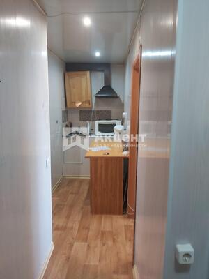 Продам двухкомнатную (2-комн.) квартиру, 14-й проезд, 10к4, Иваново г