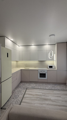 Продам трехкомнатную (3-комн.) квартиру, Куприна пр-кт, 30к9, Сосенское п