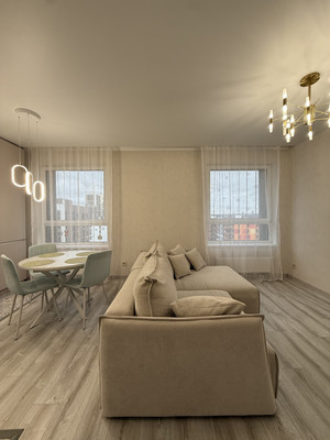 Продам трехкомнатную (3-комн.) квартиру, Куприна пр-кт, 30к9, Сосенское п