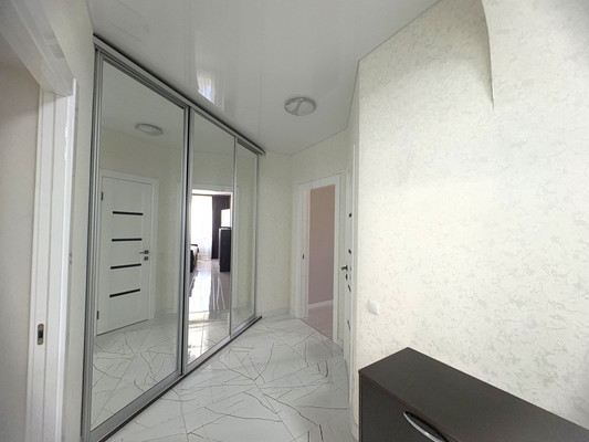 Продам трехкомнатную (3-комн.) квартиру, Софьи Перовской ул, 38, Уфа г