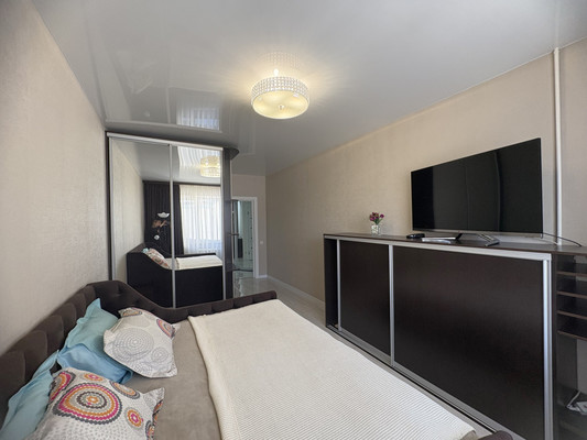 Продам трехкомнатную (3-комн.) квартиру, Софьи Перовской ул, 38, Уфа г