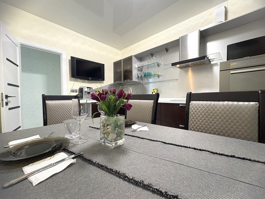 Продам трехкомнатную (3-комн.) квартиру, Софьи Перовской ул, 38, Уфа г