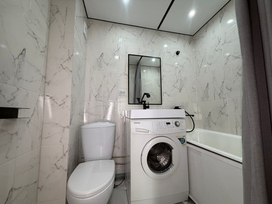 Продам трехкомнатную (3-комн.) квартиру, Ленинградская ул, 49, Комсомольск-на-Амуре г