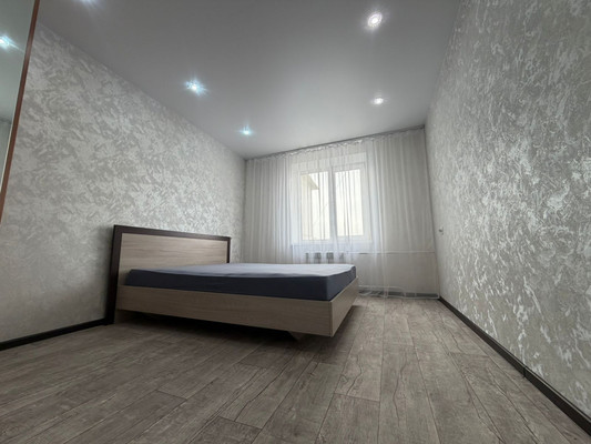 Продам трехкомнатную (3-комн.) квартиру, Ленинградская ул, 49, Комсомольск-на-Амуре г