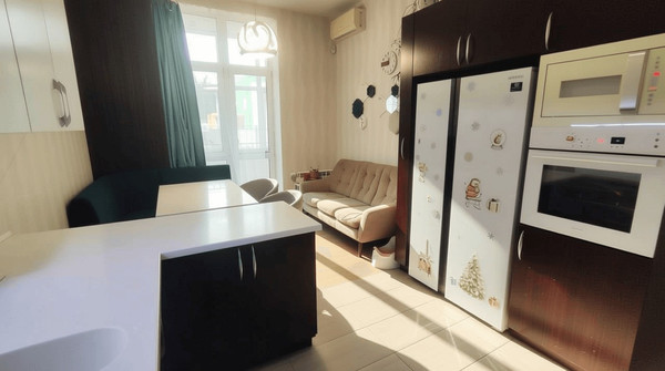 Продам трехкомнатную (3-комн.) квартиру, Физическая ул, 16, Троицк г