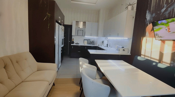 Продам трехкомнатную (3-комн.) квартиру, Физическая ул, 16, Троицк г