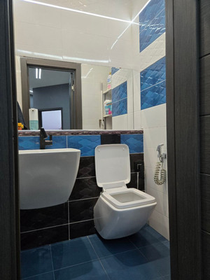 Продам трехкомнатную (3-комн.) квартиру, Физическая ул, 16, Троицк г