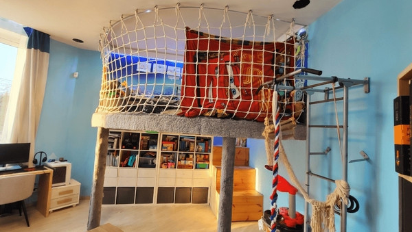 Продам трехкомнатную (3-комн.) квартиру, Физическая ул, 16, Троицк г