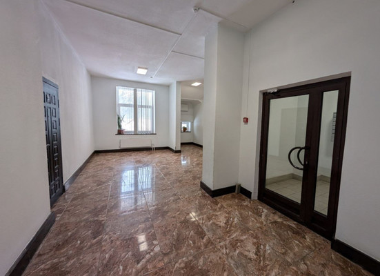 Продам трехкомнатную (3-комн.) квартиру, Физическая ул, 16, Троицк г