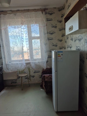 Продам двухкомнатную (2-комн.) квартиру, Гагарина ул, 4, Волгодонск г