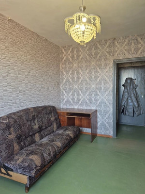 Продам двухкомнатную (2-комн.) квартиру, Гагарина ул, 4, Волгодонск г