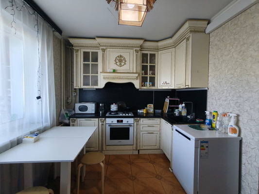 Продам трехкомнатную (3-комн.) квартиру, Собянина ул, 5, Ханты-Мансийск г