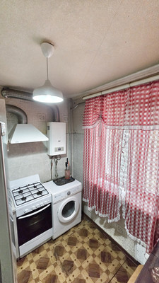 Продам двухкомнатную (2-комн.) квартиру, им. Братьев Дроздовых ул, 14, Краснодар г