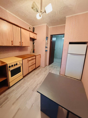 Продам двухкомнатную (2-комн.) квартиру, Морозова ул, 161, Сыктывкар г