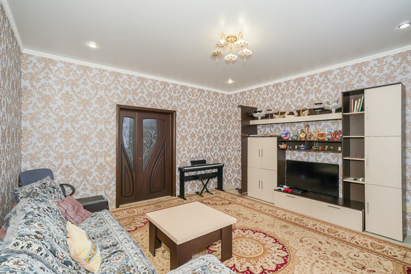 Продам трехкомнатную (3-комн.) квартиру, Дальняя ул, 4/2к1, Краснодар г