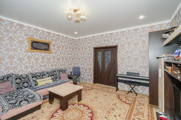 Продам трехкомнатную (3-комн.) квартиру, Дальняя ул, 4/2к1, Краснодар г