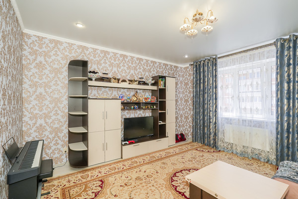 Продам трехкомнатную (3-комн.) квартиру, Дальняя ул, 4/2к1, Краснодар г