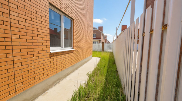 Продам , Греческий б-р, 1к144, Краснодар г, 0 км от города