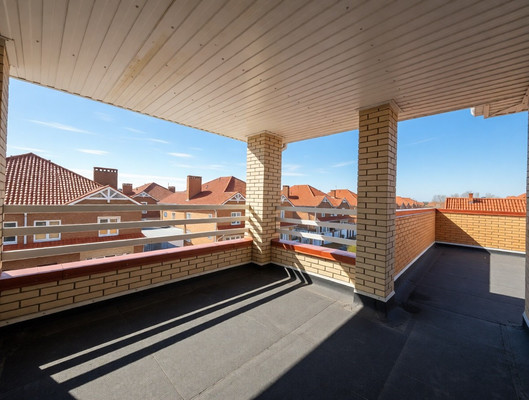 Продам , Греческий б-р, 1к144, Краснодар г, 0 км от города